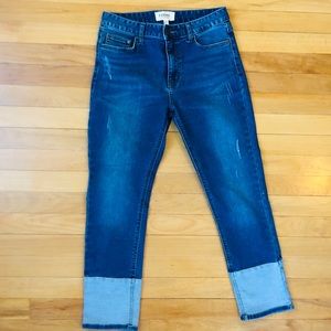 EVIDNT Cropped Jeans